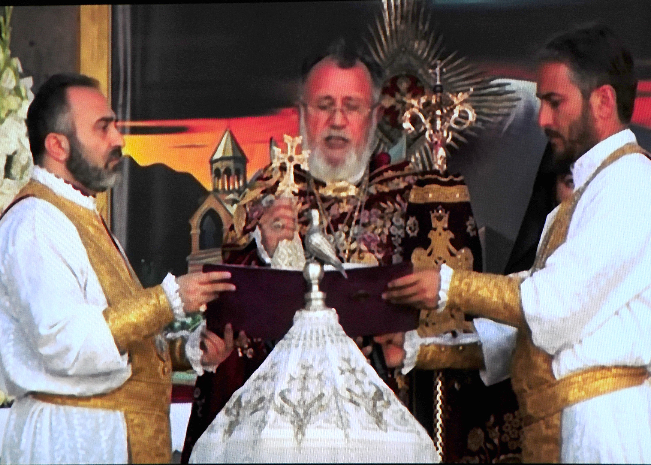 Մյուռոնօրհնեք